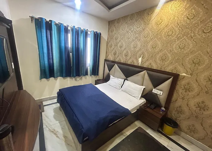 Hotel Mourya Deluxe