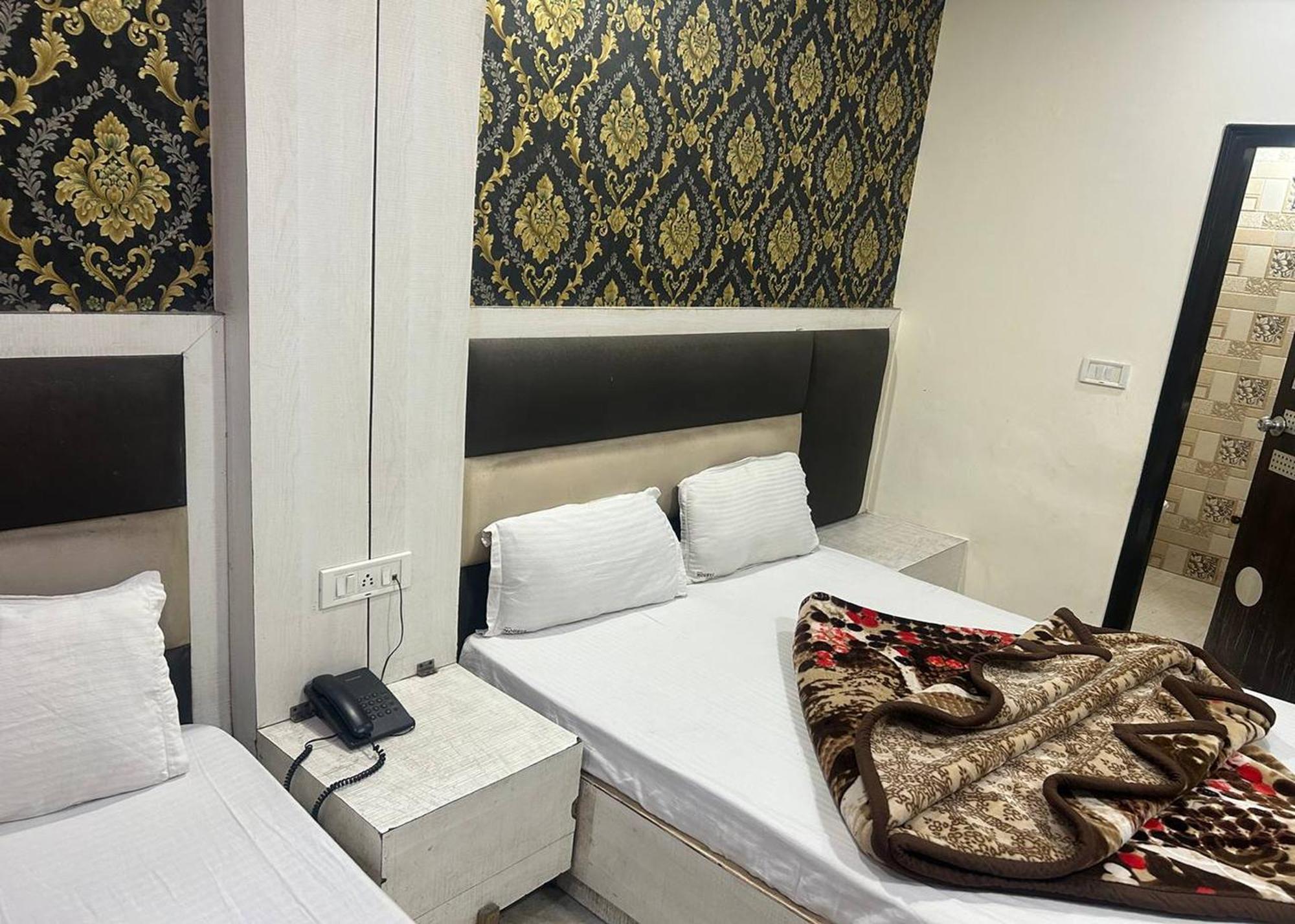 Mourya Deluxe 3* New Delhi