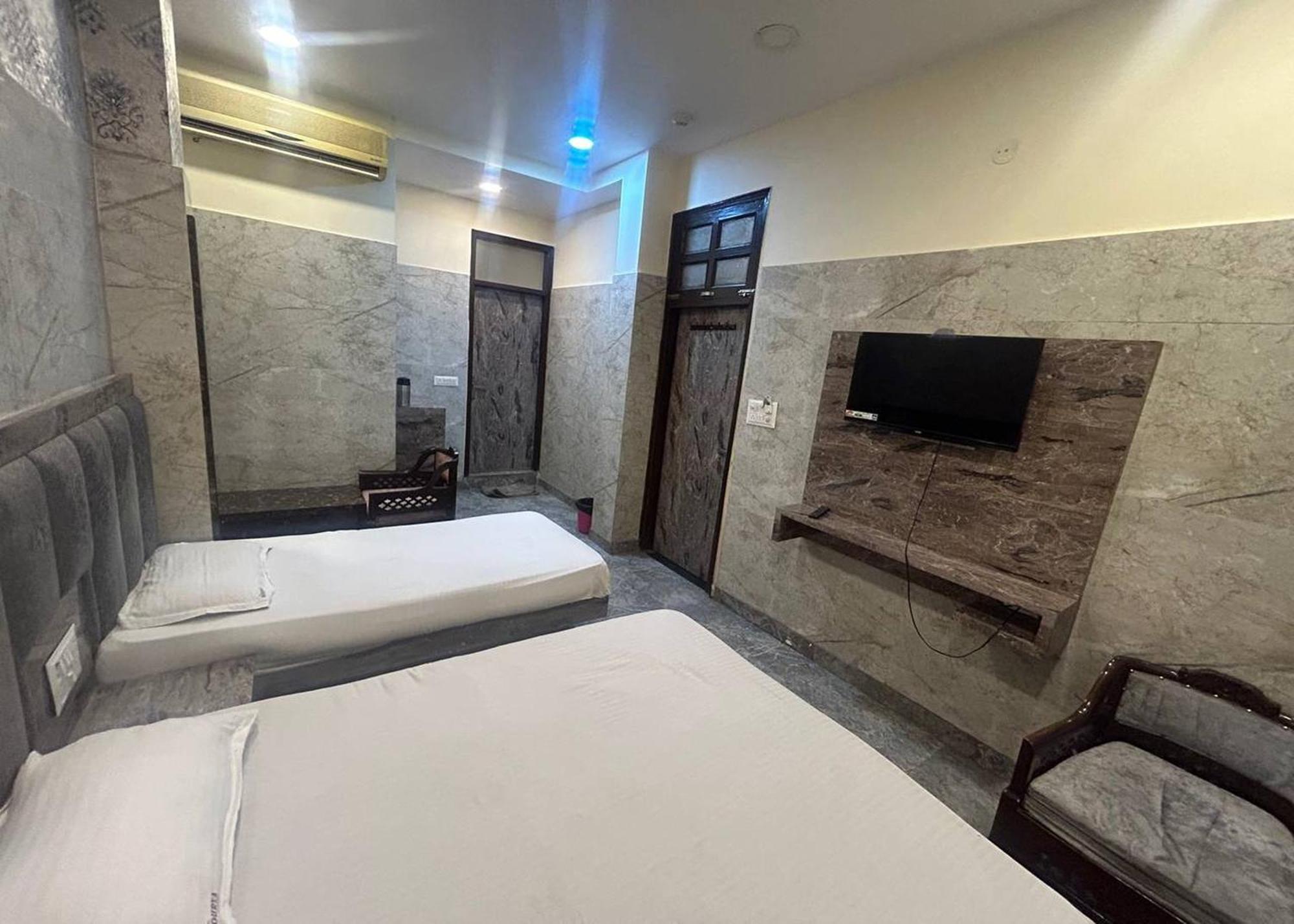 Mourya Deluxe 3* New Delhi