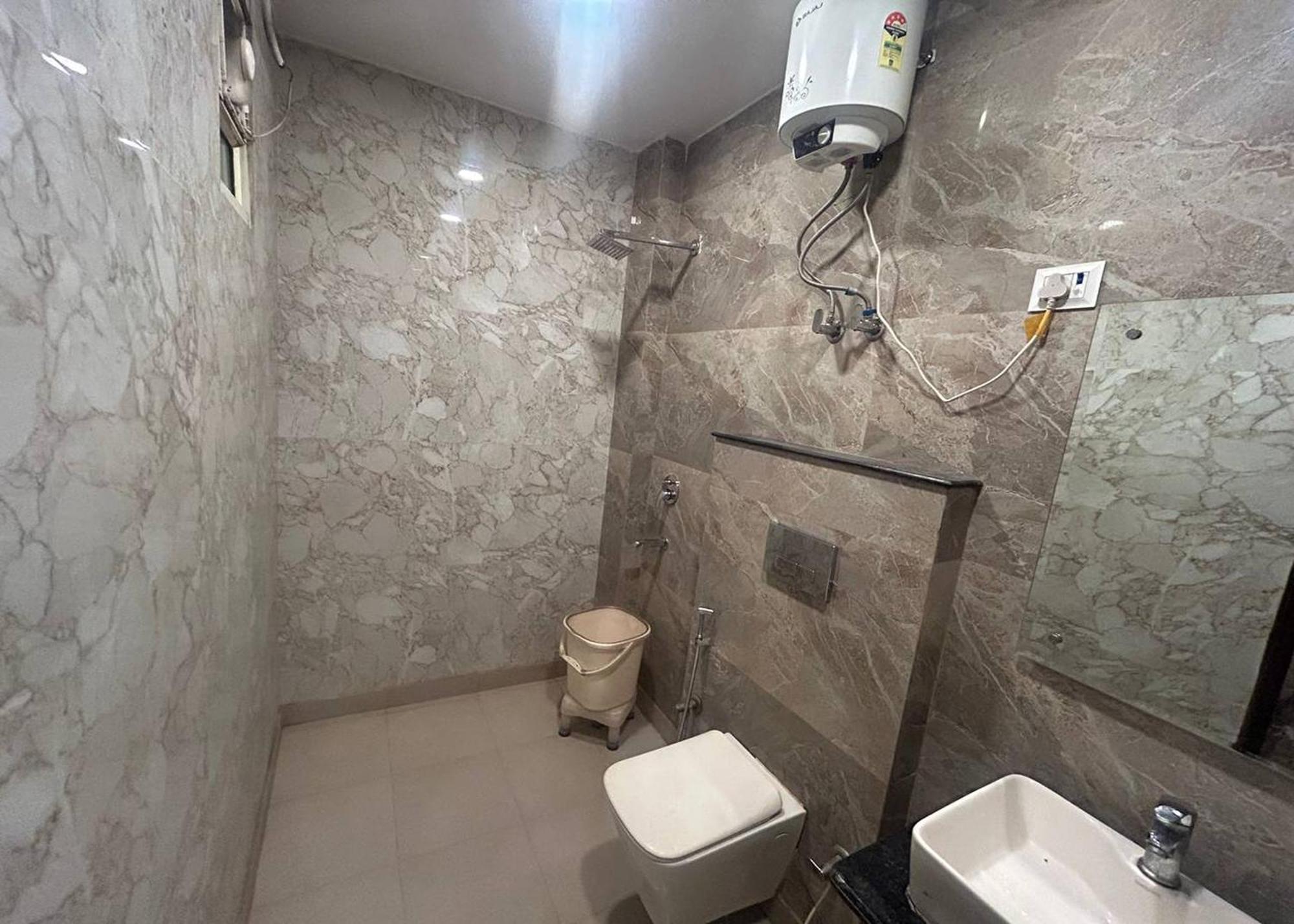 Mourya Deluxe Hotel 3*